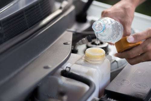  Se puede usar agua como refrigerante